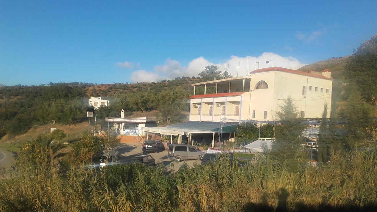 Touraghine Hotel & Cafe Chefchaouen Buitenkant foto