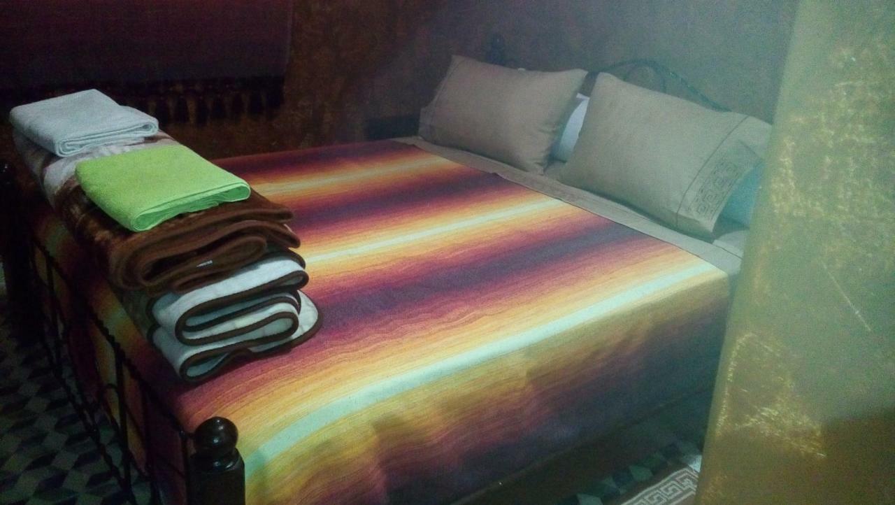 Touraghine Hotel & Cafe Chefchaouen Kamer foto